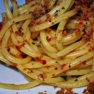Spaghetti con tonno e capuliato